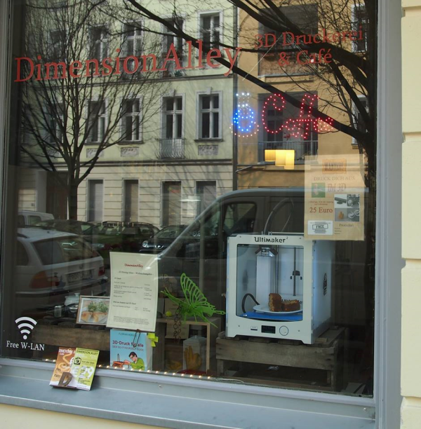 berlin-3d-printing-cafe-2