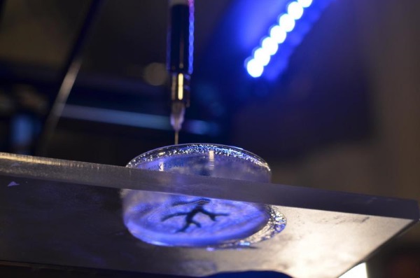 cmu-researchers-modded-makerbot-3d-printer-bioprint-collagens-alginates-fibrins-4