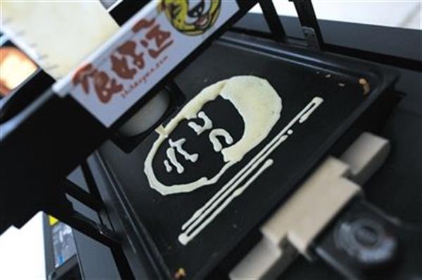 chinese-pancake-3d-printer-makes-pancakes-in-just-90-seconds-2