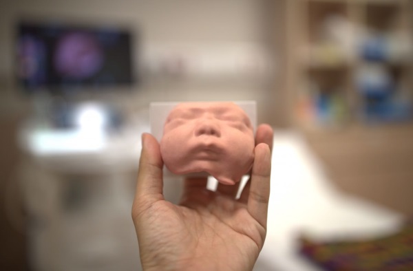 hong-kong-hospital-makes-3d-printed-models-of-foetuses-available-to-expectant-parents-5