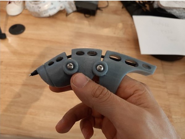 Solo Finger 3Dprinter อุปกรณ์สำหรับช่วยผู้พิการด้านนิ้วมือ