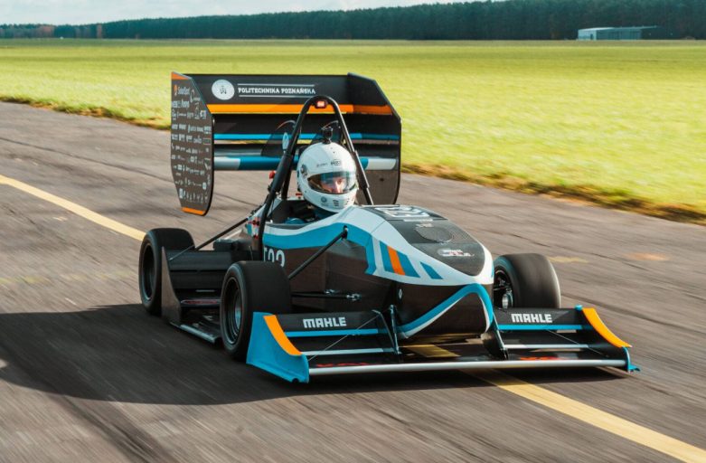 3D Printer ตัวช่วยสำคัญในโครงการ Formula Student การแข่งขันของนักเรียน นักศึกษา