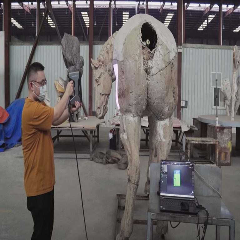 Read more about the article 3D Scanner สิ่งของจำเป็นที่ต้องมีกับโรงหล่อพระ และ ประติมากรรมสำริด