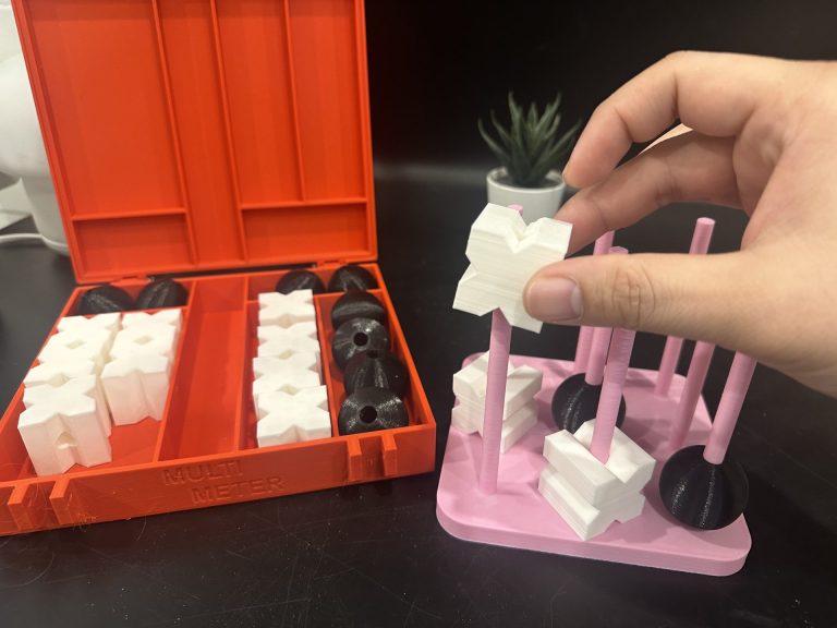 Read more about the article แก้เหงากับของเล่น XO 3 มิติ จาก 3D Printer : Adventurer 4 Pro