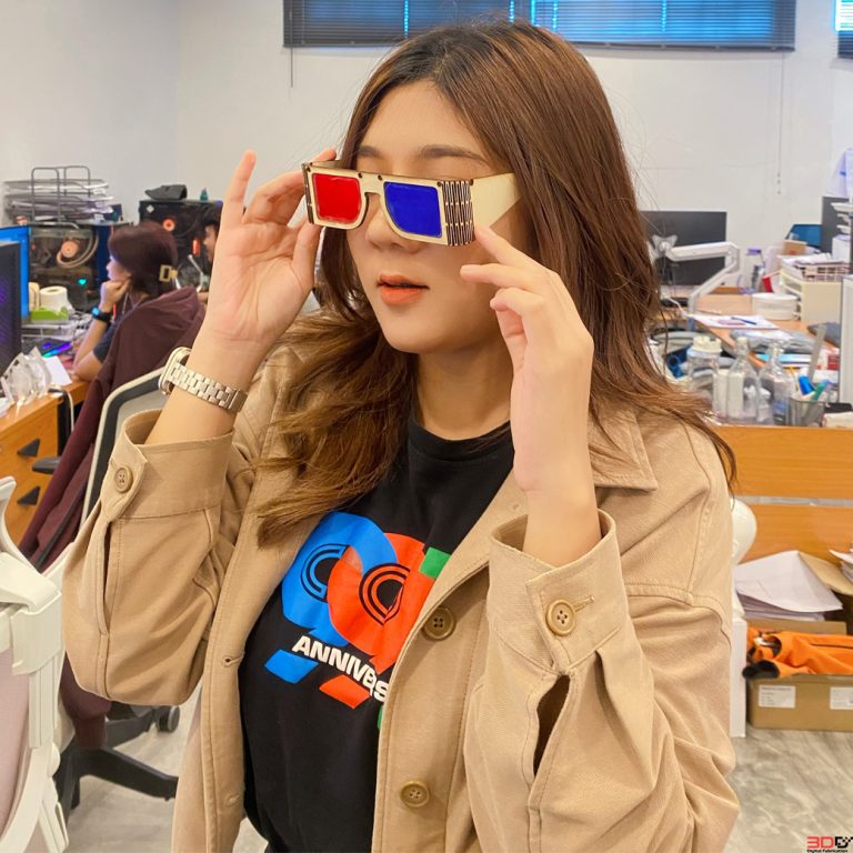 Read more about the article Laser Cut Wooden Eyeglasses