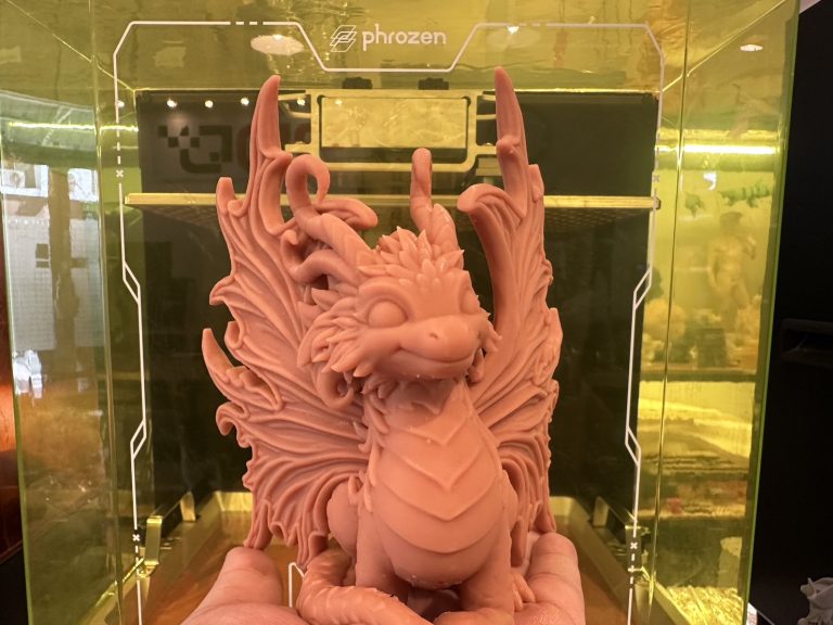 Read more about the article 3D Printing Phrozen MEGA 8KS ต้อนรับปีมังกร
