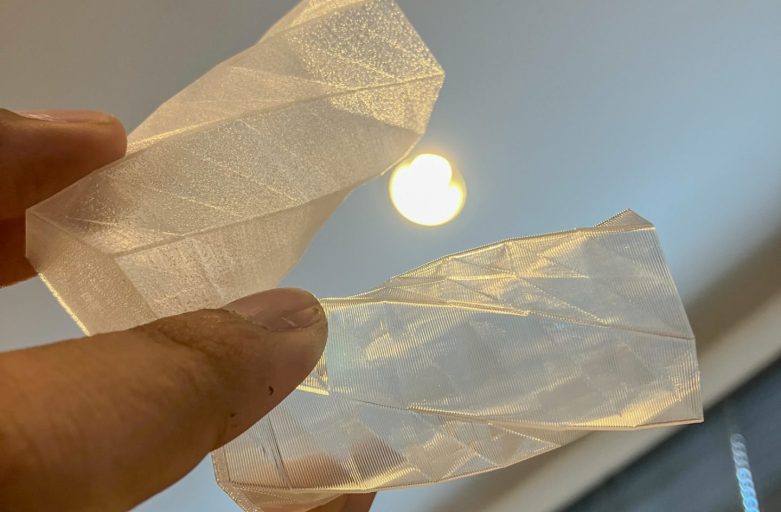 เทคนิคการพิมพ์เส้น TPU (Elastic) ให้มีความใส และเงางามมากขึ้น