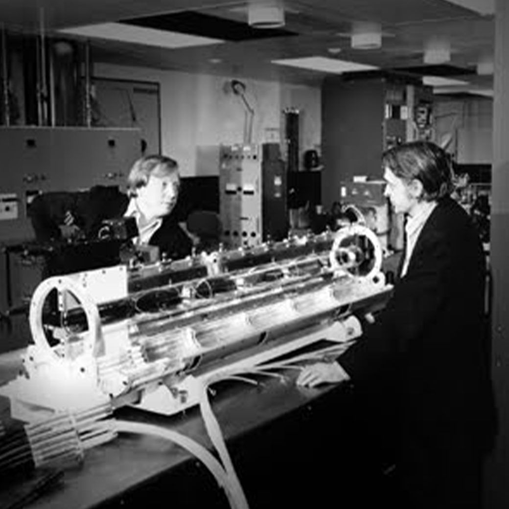 Laser คืออะไร ? ใช้ทำอะไร อันตรายจริงไหม ? (Update 2024) | 3DD Digital ...