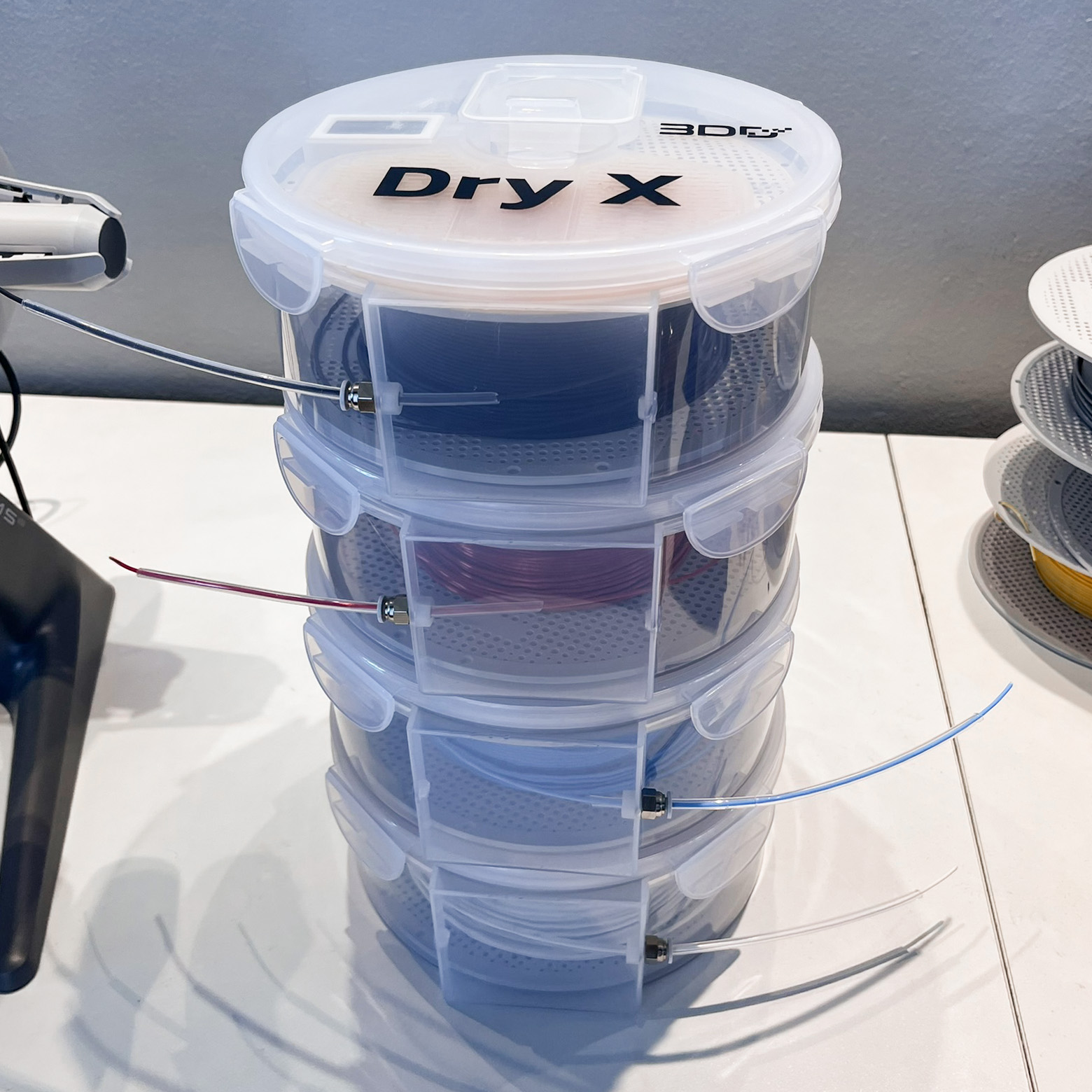Dry X กล่องเก็บเส้น Filament กันชื้น กันฝุ่น วางซ้อนได้ ใส่ได้กับ Bambu A1 และเครื่อง 3D Printer ทั่วไป (ไม่รวม Silica gel) - Image 5